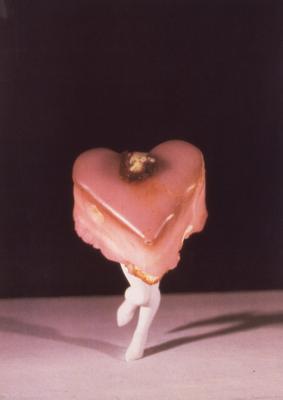 Walking Petit-Four (Pink Heart)